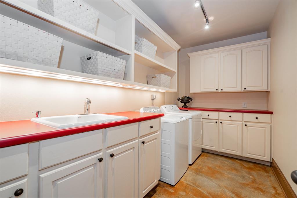 Royal Estates - Residential