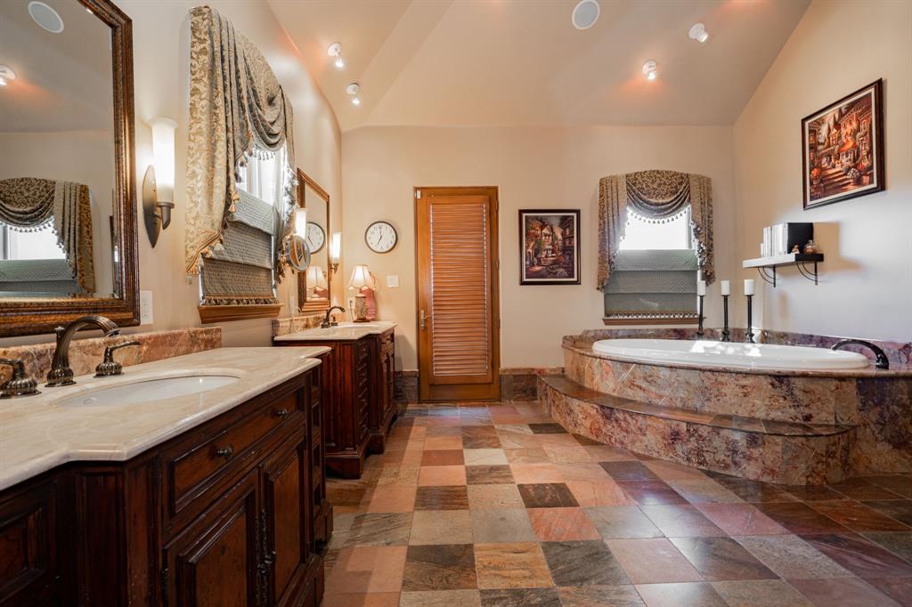 Royal Estates - Residential