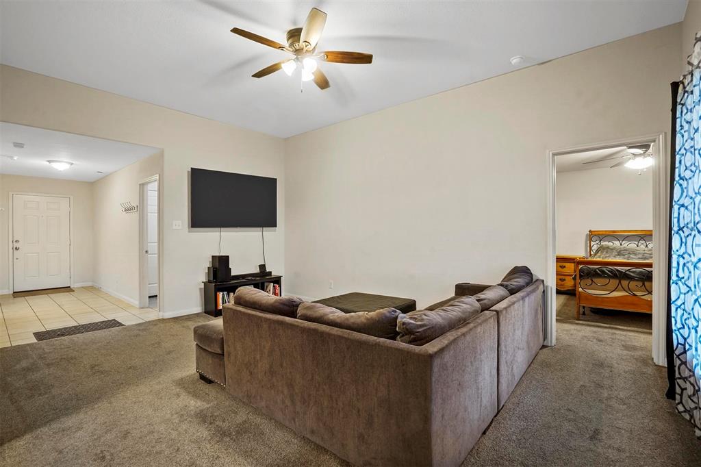 Chisholm Spgs - Residential