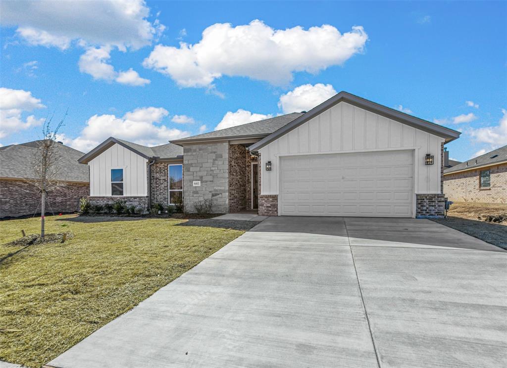 641 Mooney Drive