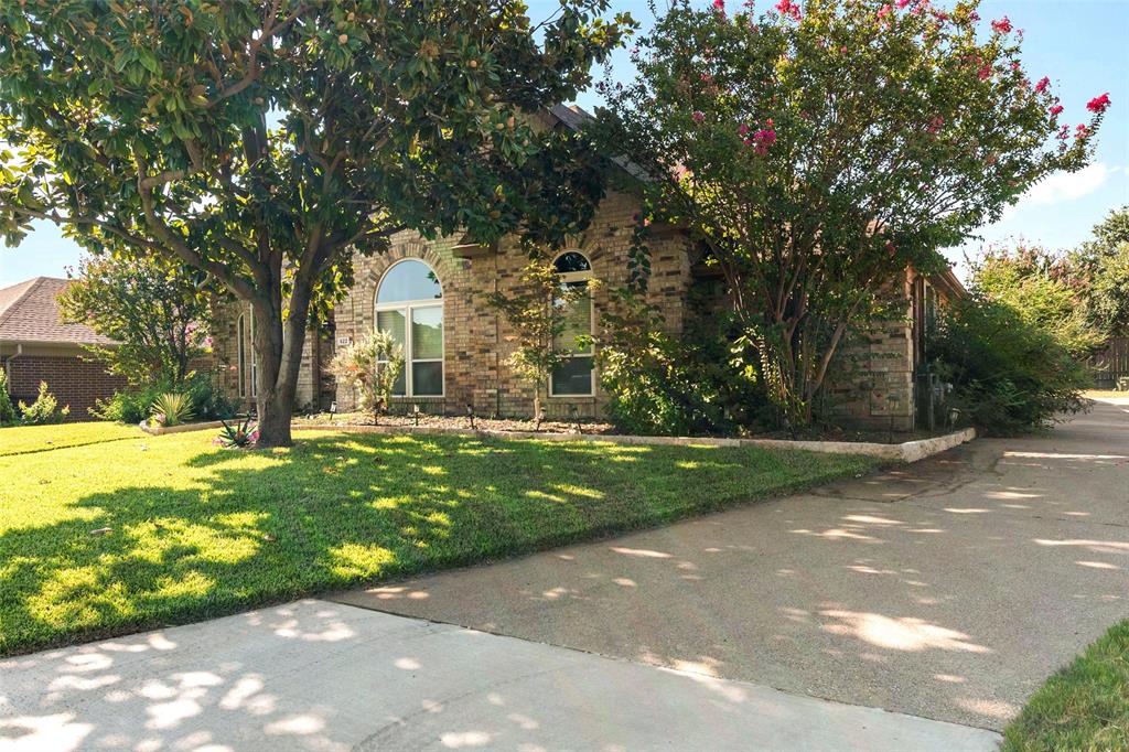 622 Meadowcrest Drive