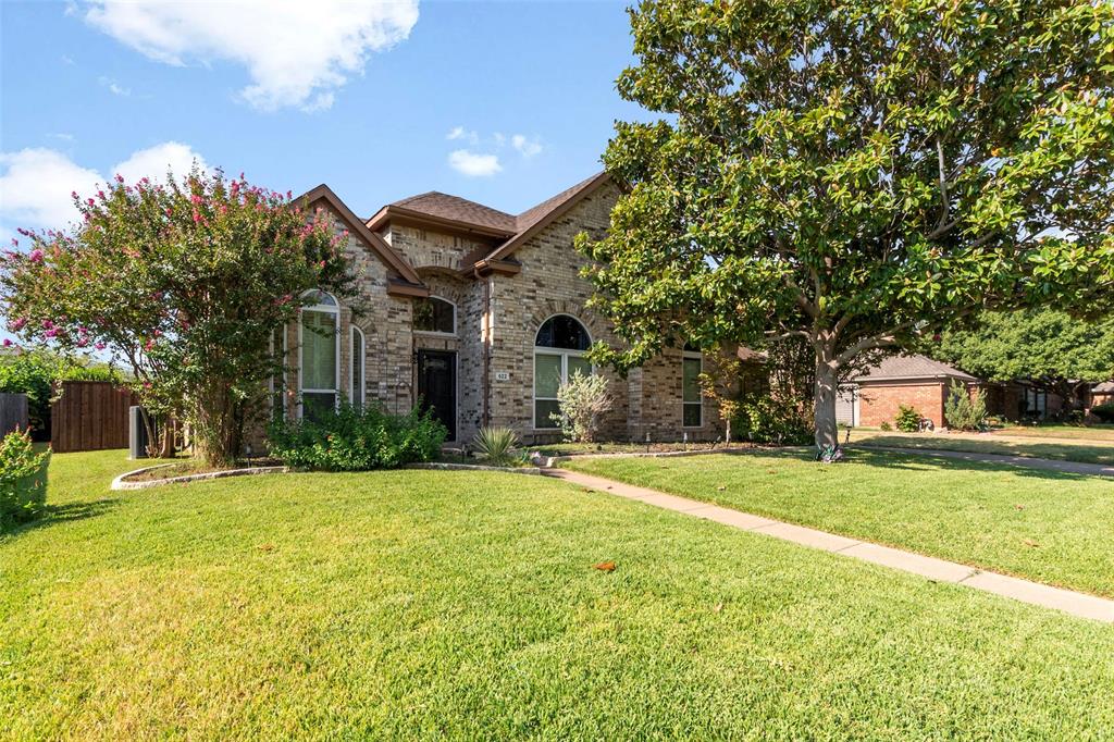 622 Meadowcrest Drive