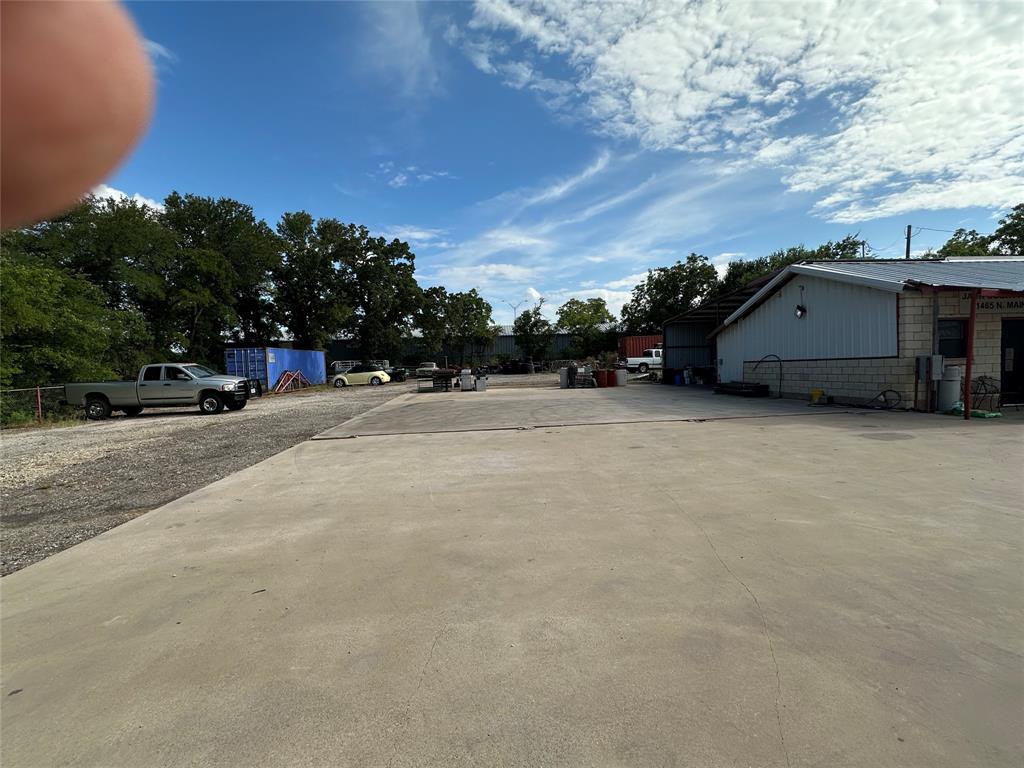 1465 N Main Street