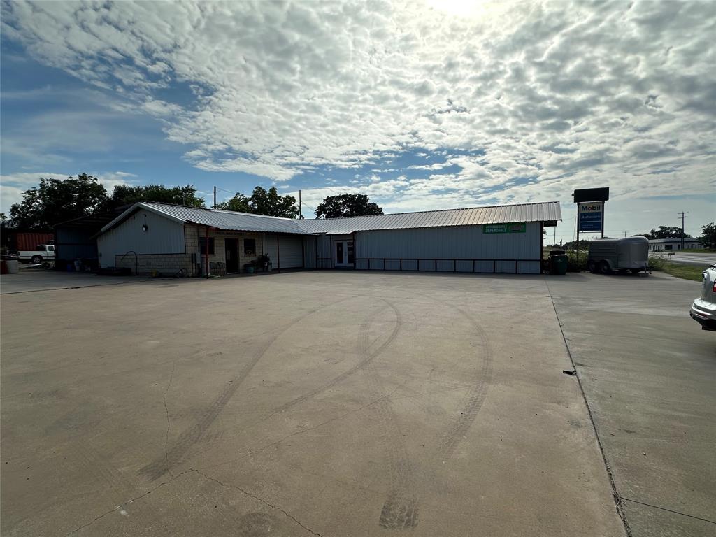 1465 N Main Street