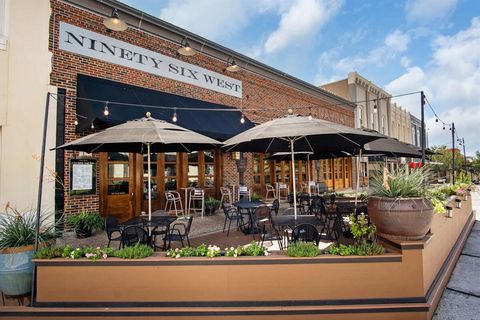 Photo of 103 S Baylor Street, Brenham, TX 77833 (MLS # 21244553)