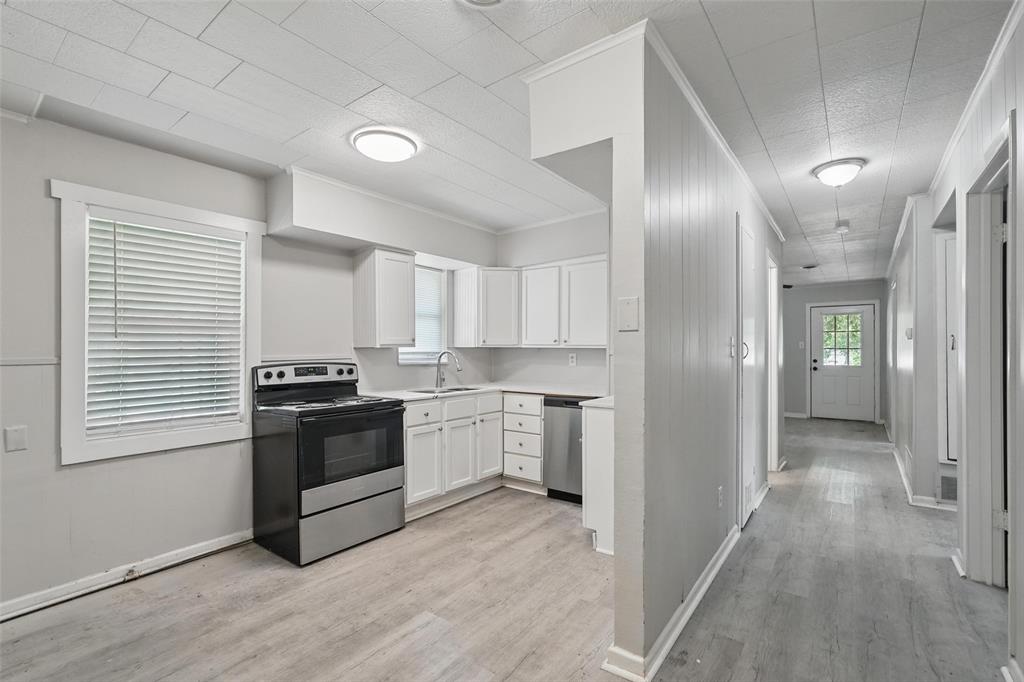 506 E 15th Street