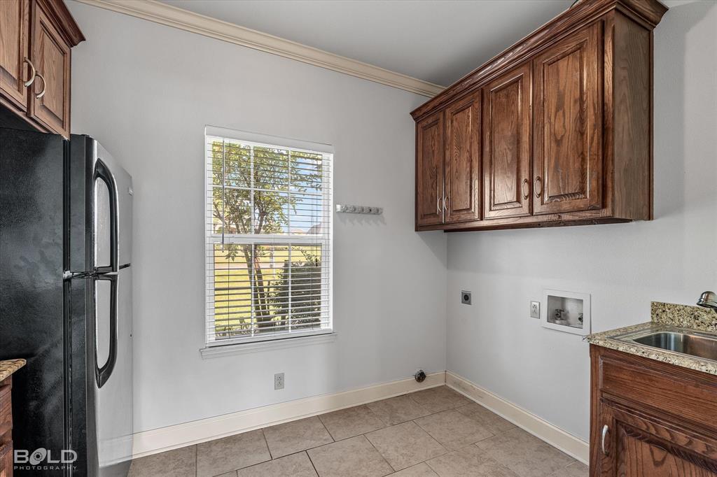 Stonewall, Louisiana 71078, United States, 4 Bedrooms Bedrooms, ,3 BathroomsBathrooms,Residential,Active,195271