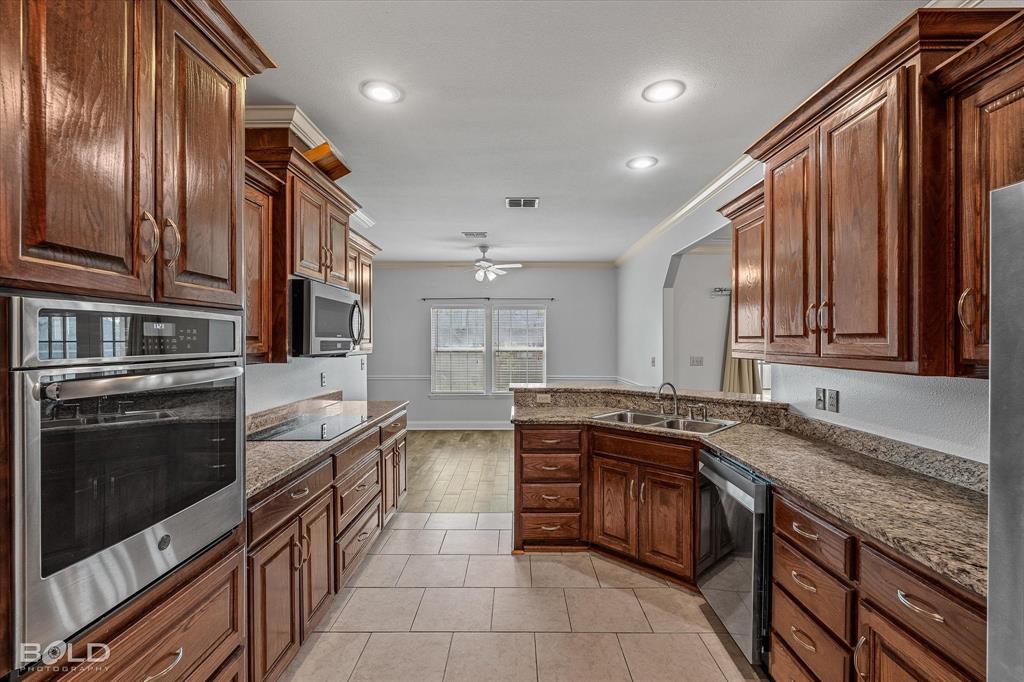 Stonewall, Louisiana 71078, United States, 4 Bedrooms Bedrooms, ,3 BathroomsBathrooms,Residential,Active,195271