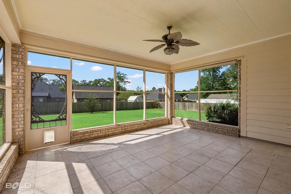 Stonewall, Louisiana 71078, United States, 4 Bedrooms Bedrooms, ,3 BathroomsBathrooms,Residential,Active,195271