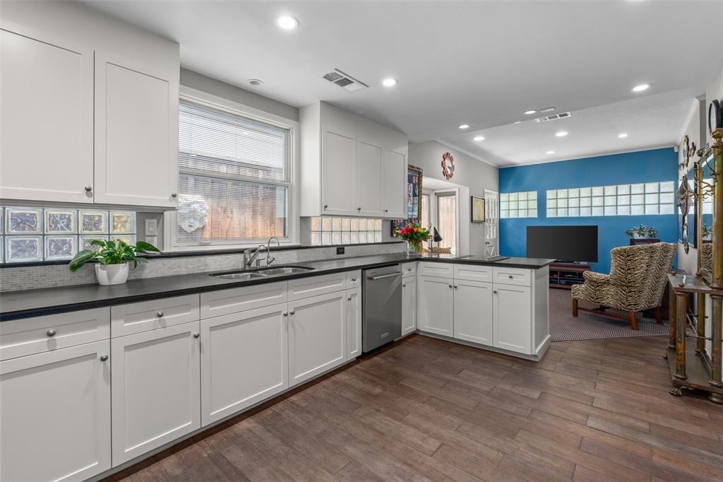 Chamberlain Arlington Heights 1st - Residential