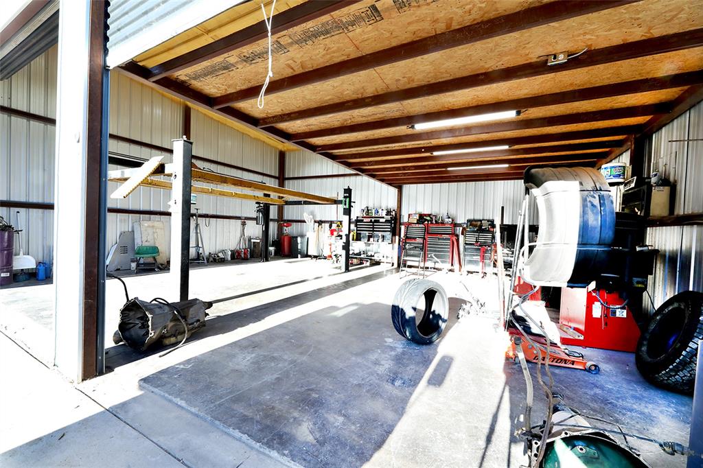 1203 US HWY 81