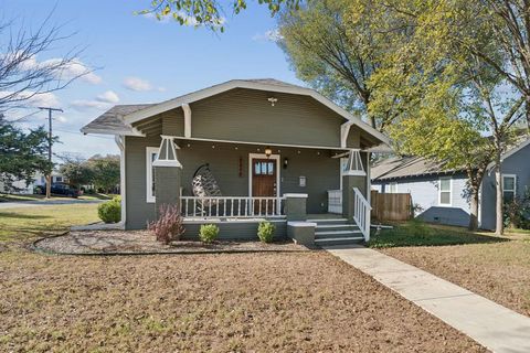 2844 S Adams Street Fort Worth TX 76110