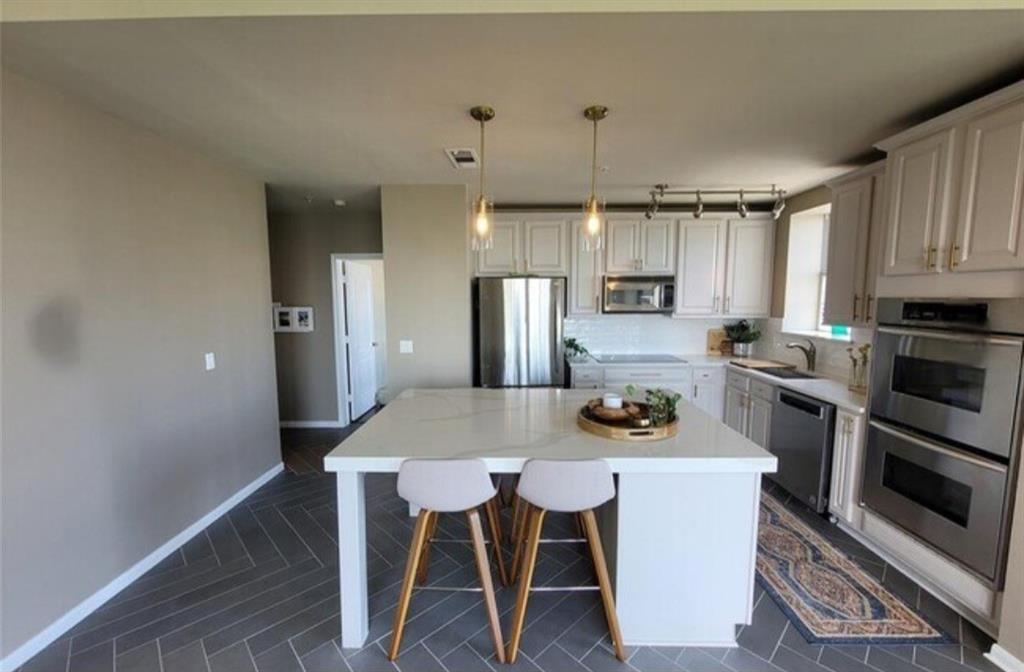 Renaissance On Turtle Creek Condo - Residential Lease