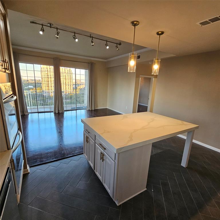 Renaissance On Turtle Creek Condo - Residential Lease