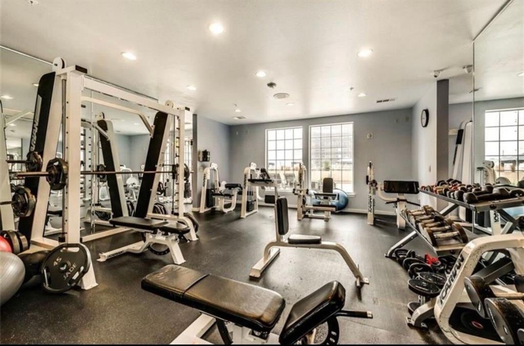 Renaissance On Turtle Creek Condo - Residential Lease