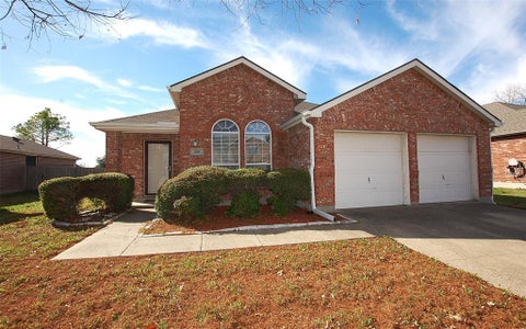 Photo of 338 Bayberry Trail, Forney, TX 75126 (MLS # 21312181)