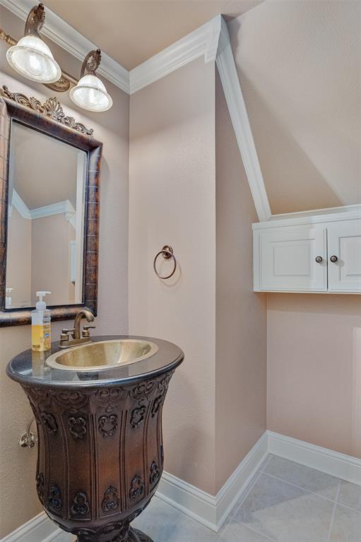 Colony Un 3 - Residential