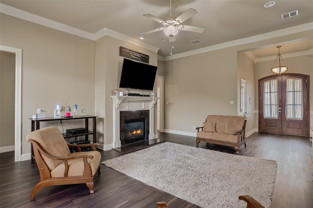 Colony Un 3 - Residential