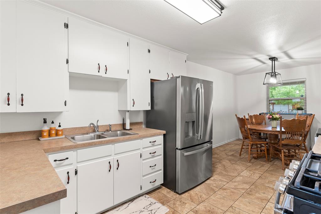 Meadow Heights - Residential