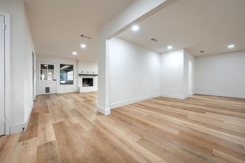 Tiny photo for 4049 Alicante Avenue, Fort Worth, TX 76133 (MLS # 21298676)