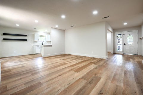 Tiny photo for 4049 Alicante Avenue, Fort Worth, TX 76133 (MLS # 21298676)