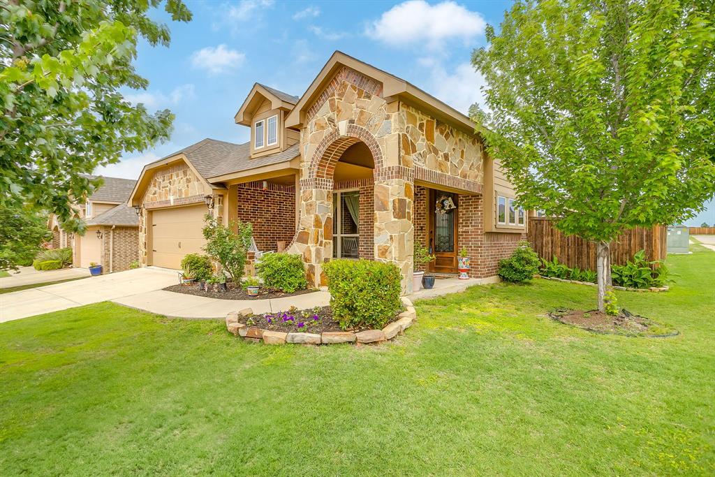 1033 Rustic Oak Way