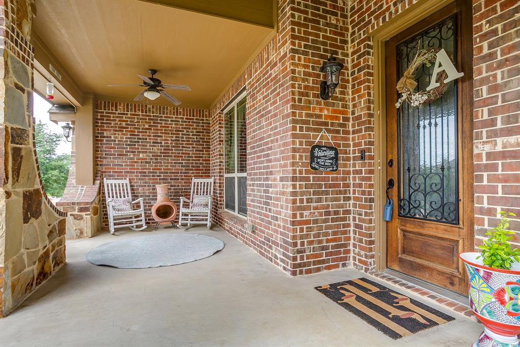 1033 Rustic Oak Way
