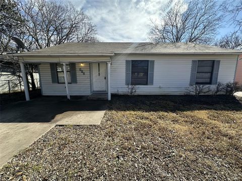 A home in Cleburne