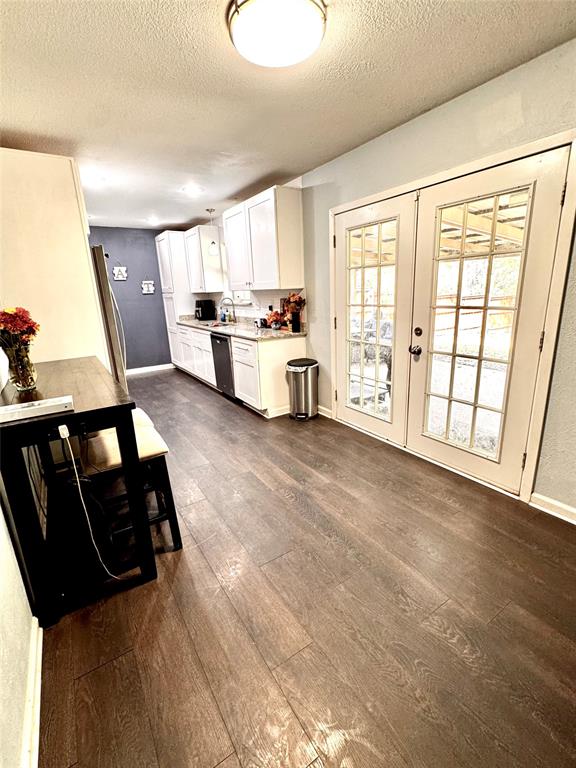 1806 Timberline Drive