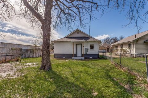 Tiny photo for 943 E Richmond Avenue, Fort Worth, TX 76104 (MLS # 21209094)