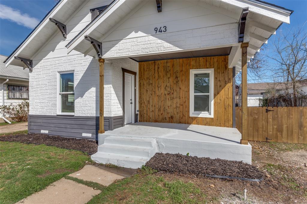 943 E Richmond Avenue