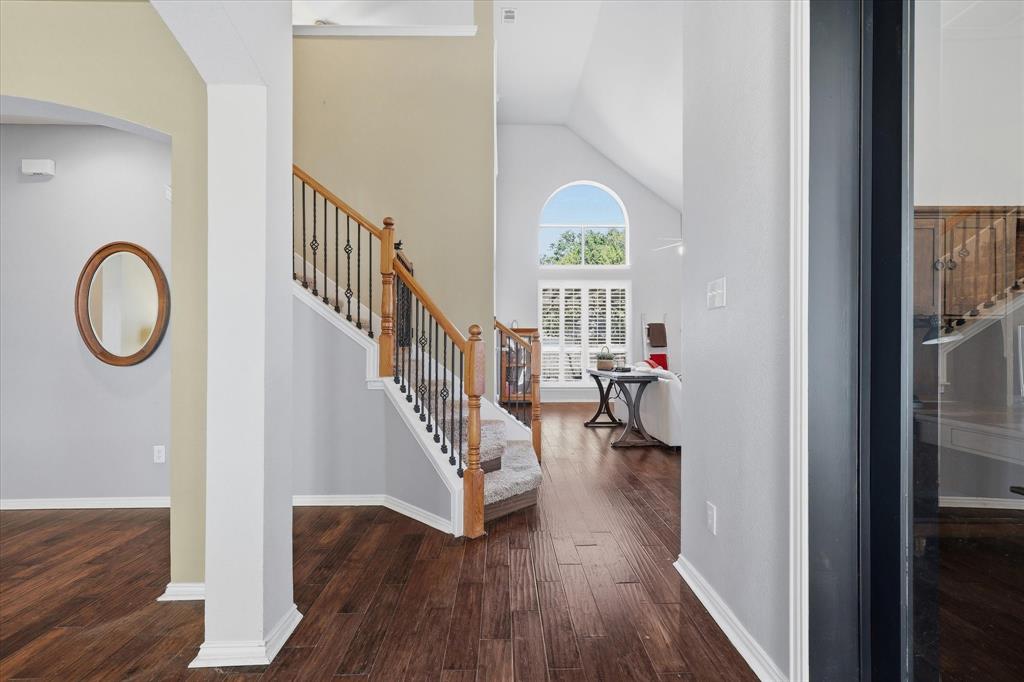 1574 Pleasant Valley Lane
