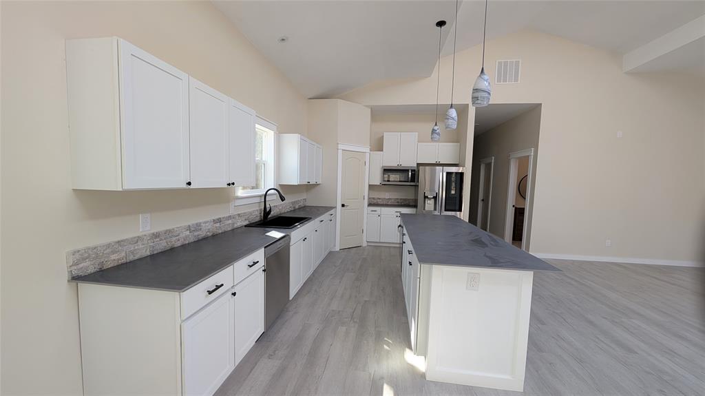 KIWI Acres - Residential