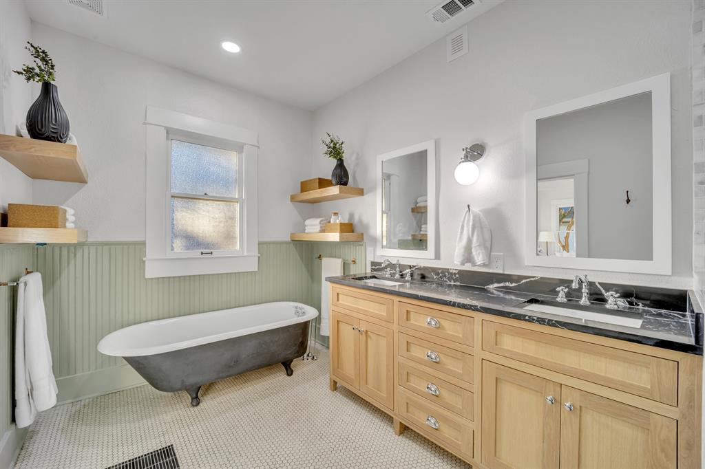 Munger Place - Residential