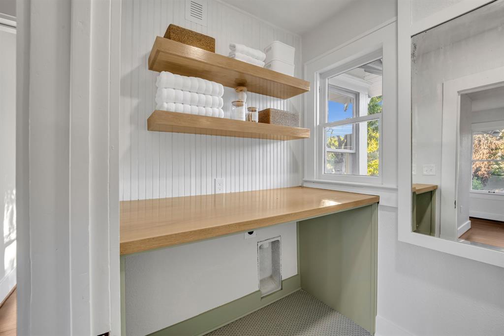 Munger Place - Residential