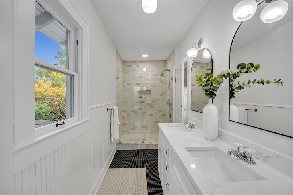 Munger Place - Residential