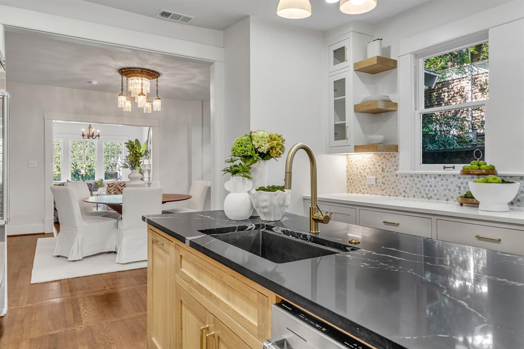 Munger Place - Residential