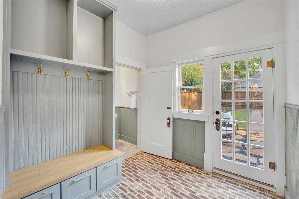 Munger Place - Residential