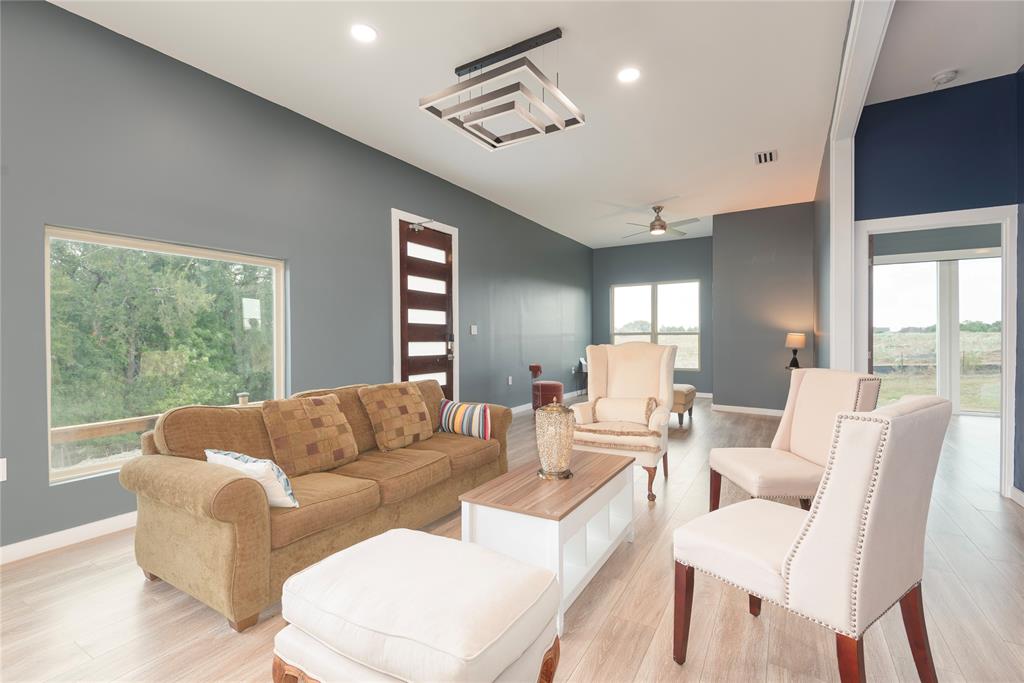 F De La Pina Surv Abs #689 - Residential