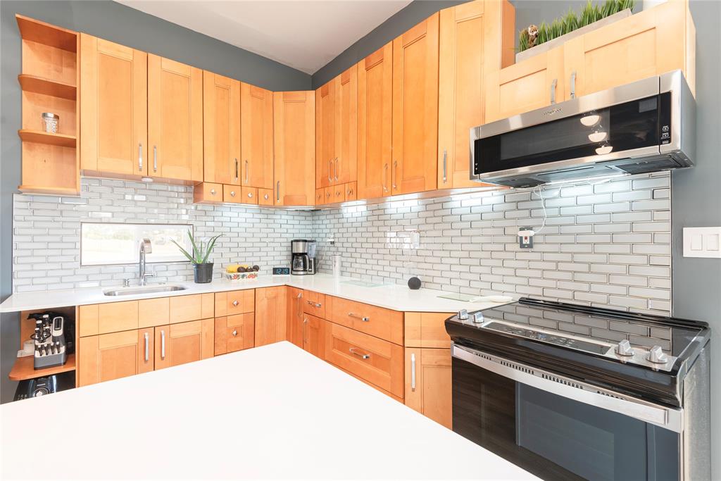 F De La Pina Surv Abs #689 - Residential