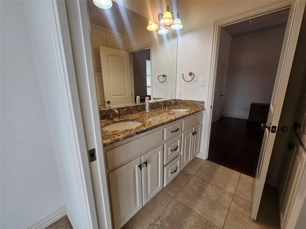 Waters Edge - Residential