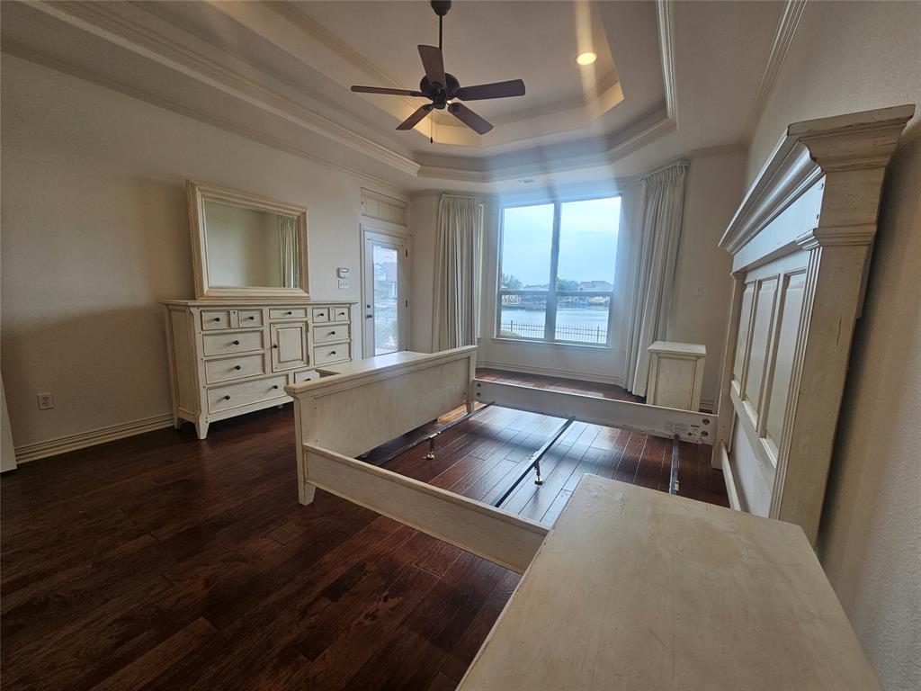 Waters Edge - Residential