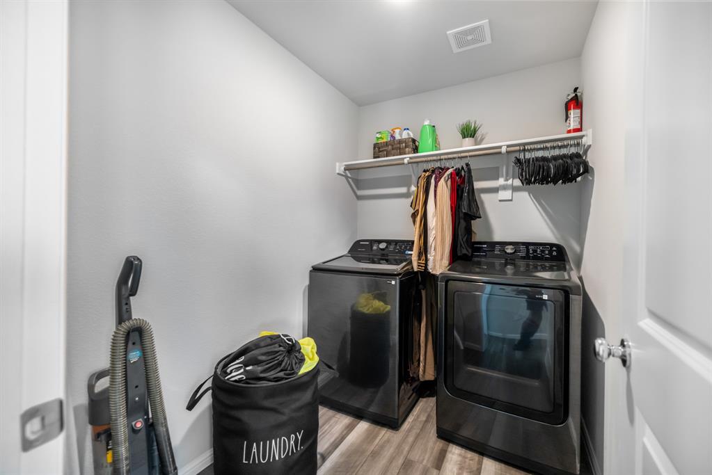 Prairie Rdg Ph 7 - Residential