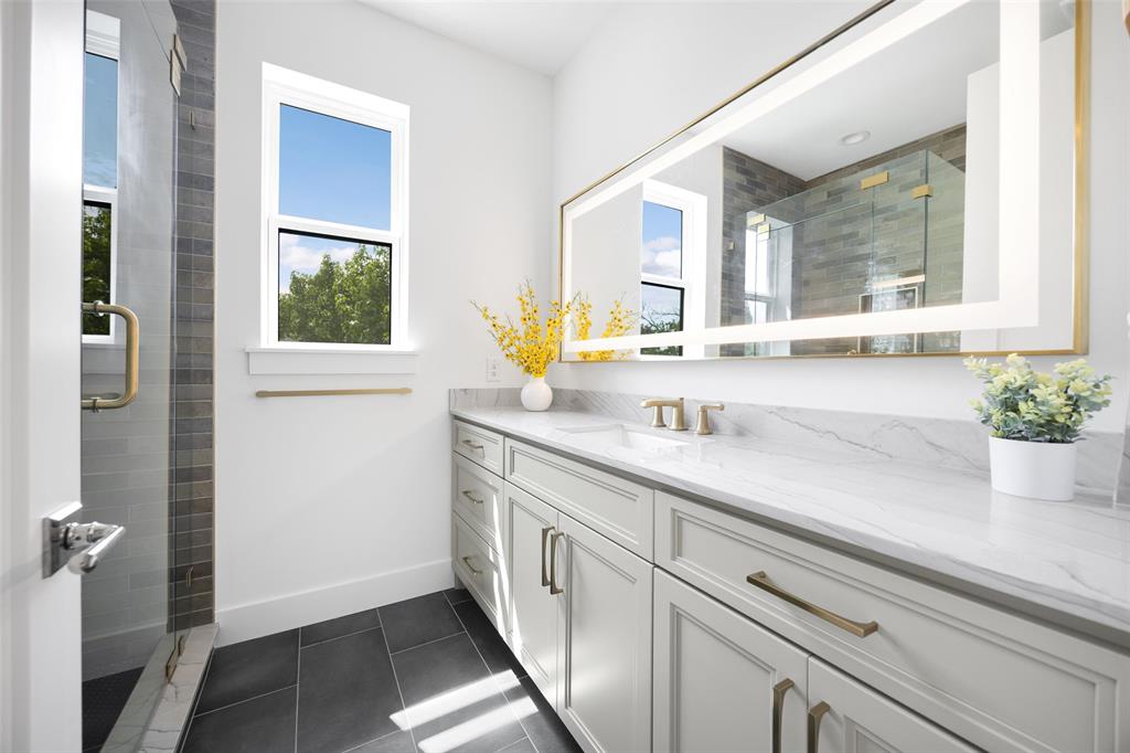 MARSH LANE 2 - Residential