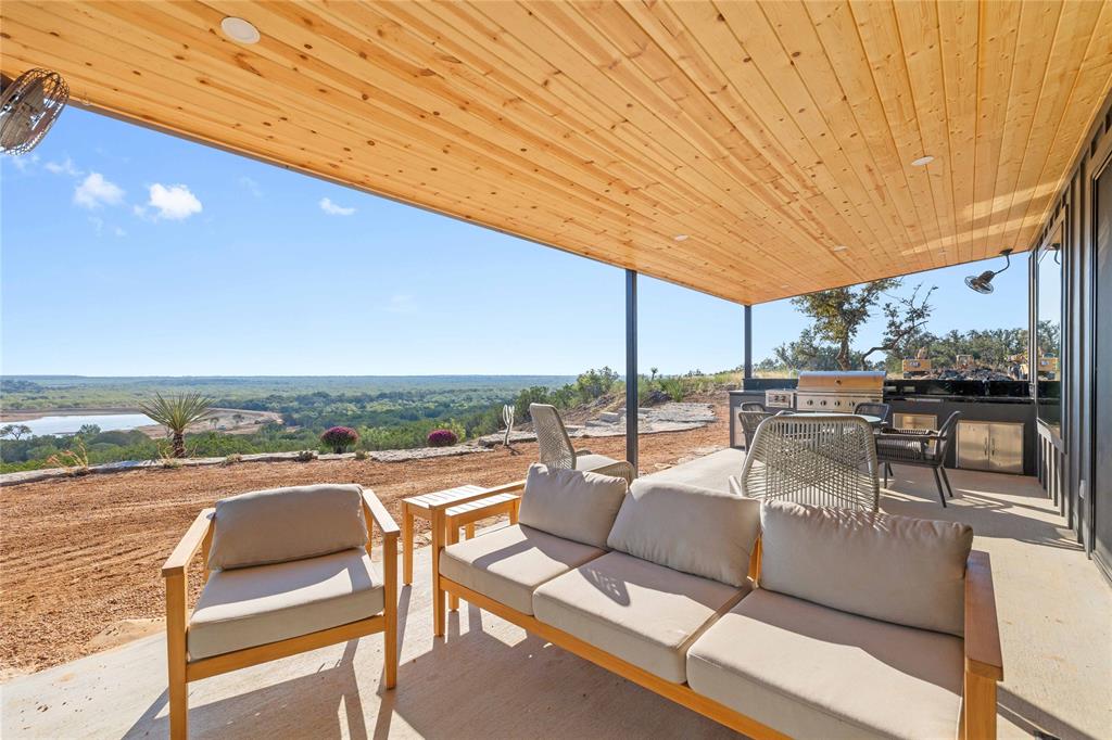 168 Private Road 2641