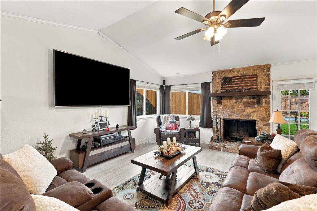2117 Northmoor Drive