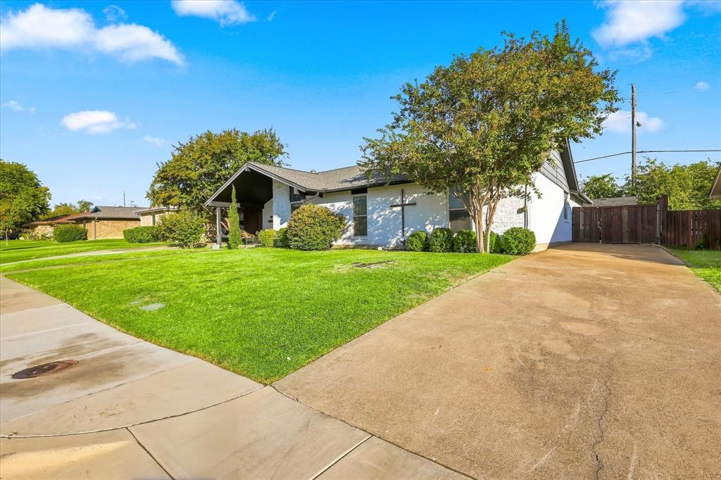 2117 Northmoor Drive