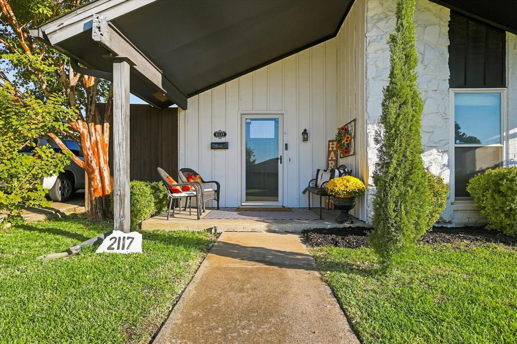 2117 Northmoor Drive
