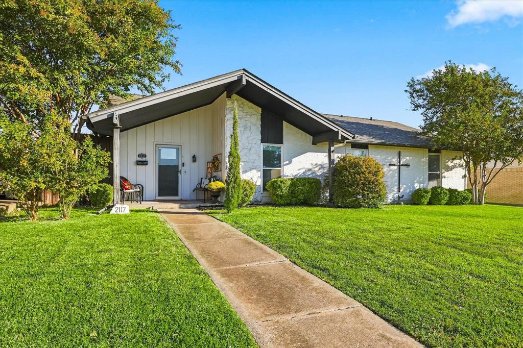 2117 Northmoor Drive