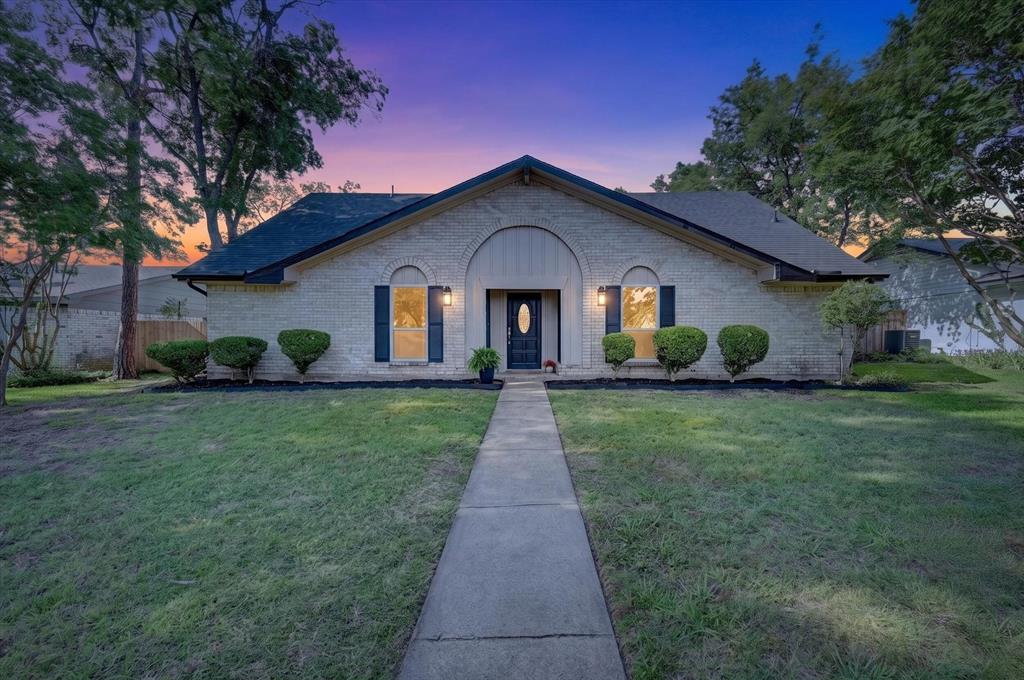 1802 Rainbow Drive